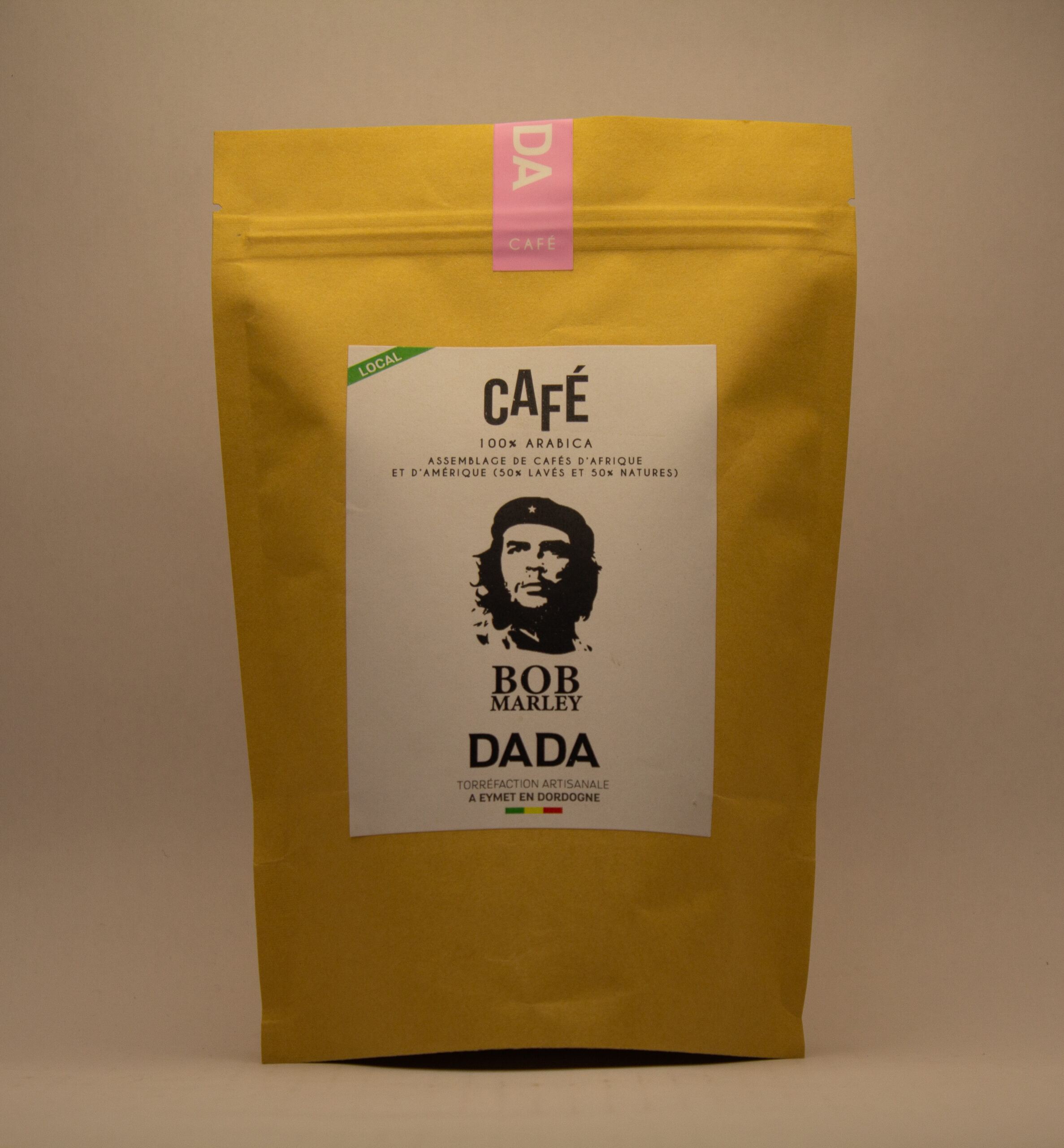 Café Bob Marley en grain de haute qualité, torréfié artisanalement.